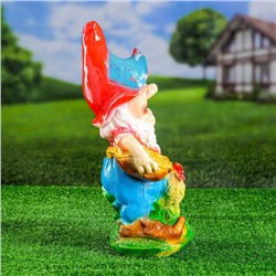 Садовая фигура "Гном с петухом" 15х20х42 см