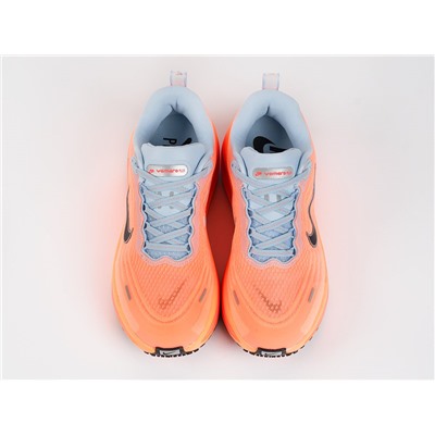 Кроссовки Nike Vomero 18