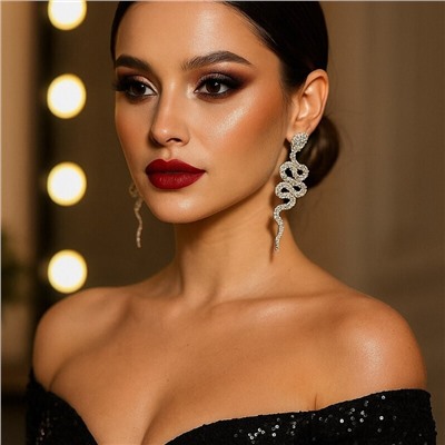 Серьги вечерние длинные змеи со стразами, цвет серебристый, арт. 006.042