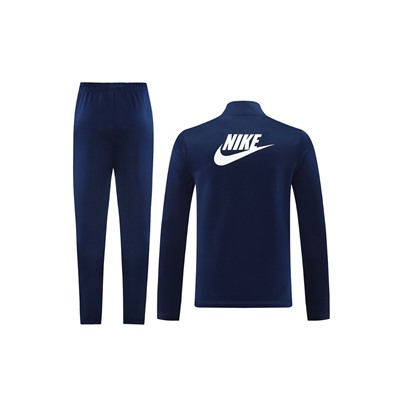 Спортивный костюм Nike