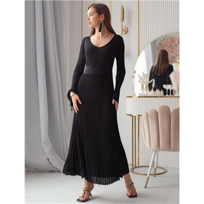 Платье из вискозы тонкой вязки с мягким люрексом