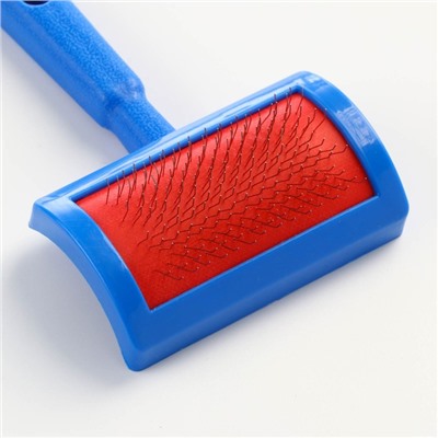 Пуходерка без капель полукруглая, 8.5×13 см, синяя