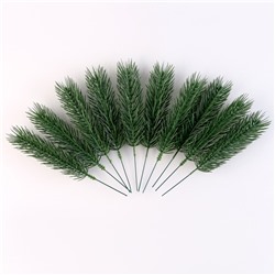 Ветка еловая зелёная, 22×4 см, набор 50 шт.