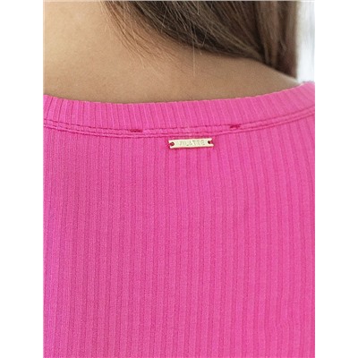 Футболка из трикотажа в широкий рубчик