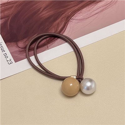 Набор резинок для волос с шариками 5 штук.