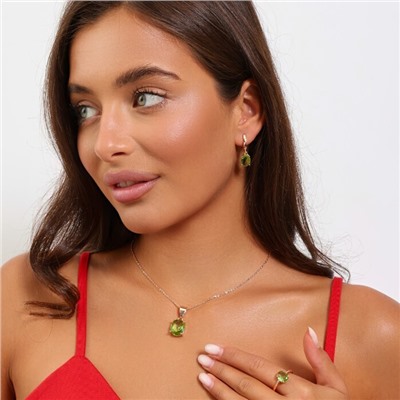 Комплект ювелирной бижутерии коллекция "Дубай" серьги, кулон и кольцо 19 р, покрытие позолота, вставка: фианит, цвет: светло-зеленый, арт.215.511-19
