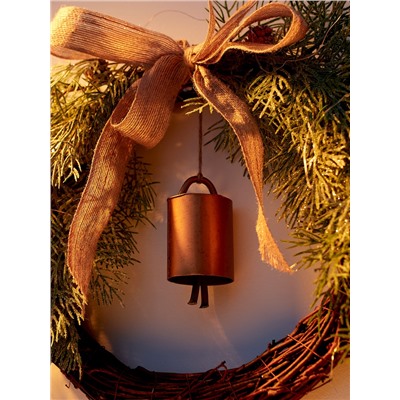 Декоративный венок «Ель с колокольчиком», d=55 см, 30 LED, от батареек CR2032×2, свечение тёплое белое