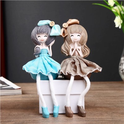 Фигурка настольная полистоун «Малышка длинные ножки в платье с пышной юбкой, с бантом», на полку, 17×8×8 см, МИКС