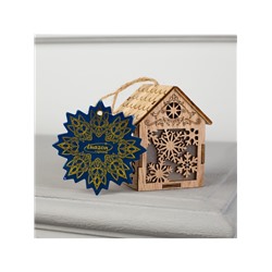 Ёлочная игрушка «Домик со снежинками», 8×6.5×6 см, от батареек, свечение тёплое белое