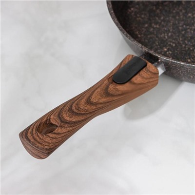 Сковорода KUKMARA Granit ultra, d=26 см, стеклянная крышка, антипригарное покрытие, съёмная ручка, алюминий, коричневая