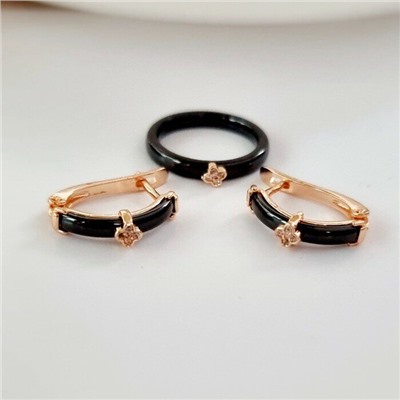 Комплект ювелирной бижутерии коллекция "Дубай" керамика серьги и кольцо, покрытие: позолота, вставка: блестящий прозрачный фианит, цвет: черный, р-р 20, 803821, арт.214.756-20