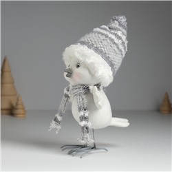Фигурка полистоун «Воробушек белый в шапке с мехом», 9×11×16.5 см