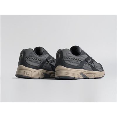 Кроссовки Nike Initiator