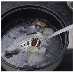 Шумовка ложка металлическая для снятия пены.