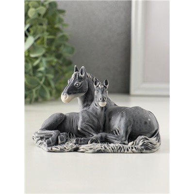 Фигурка «Лошадь с жеребенком», 7 см