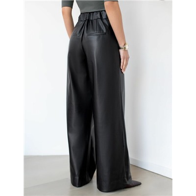 Широкие кожаные брюки-трубы с поясом