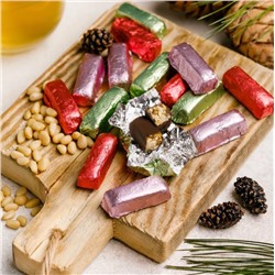 Кедровые палочки ассорти / яблоко, шишка, земляника / шоу-бокс / 540 г / ТМ Сибирские конфеты