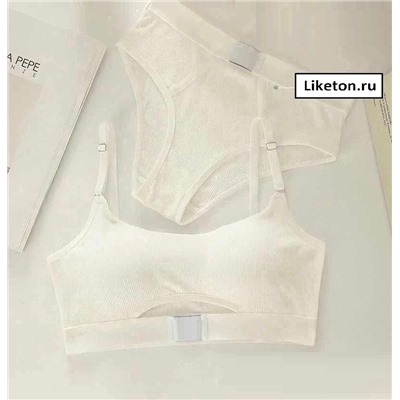 Комплект нижнего белья