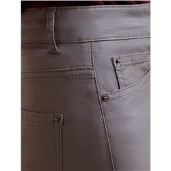 Брюки mom fit из эластичного хлопка с покрытием под кожу