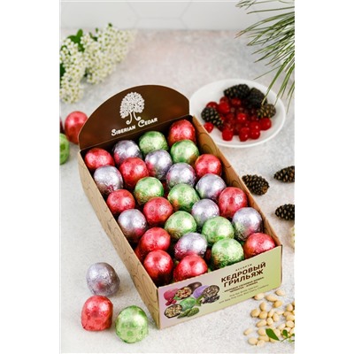 Кедровый грильяж ассорти / клюква, сосновая шишка, черемуха / шоу-бокс/ 540 г / ТМ Сибирский кедр