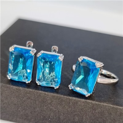 Комплект ювелирная бижутерия серьги и кольцо 19 р, покрытие: посеребрение, вставка: фианиты, цвет: голубой, арт.313.026-19