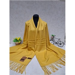 Тёплый палантин, цвет жёлтый