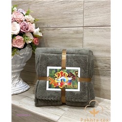 Комплект из двух полотенец. 2055934-3