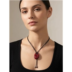 Кулон на шнурке