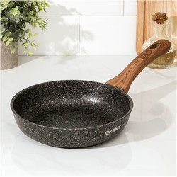 Сковорода KUKMARA Granit Ultra original, d=22 см, пластиковая ручка, антипригарное покрытие, алюминий, тёмно-коричневая