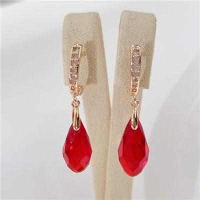 Серьги с кристаллом под Swarovski ювелирная бижутерия коллекция "Дубай", покрытие позолота, цвет: красный, арт.414.476