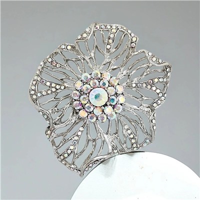 Брошь Цветок