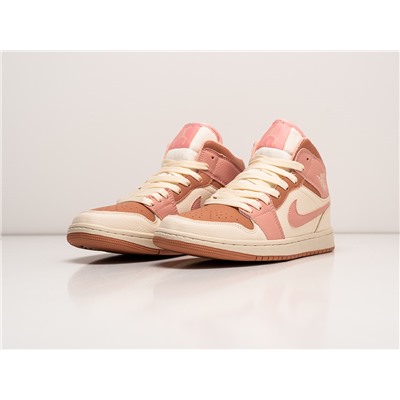 Кроссовки Nike Air Jordan 1 Mid