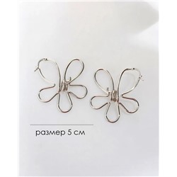 Стильные серьги