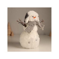 Фигурка «Снеговик в шапке-ушанке и шарфике», 16×13×24 см