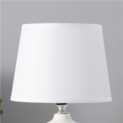 Настольная лампа с абажуром RISALUX «Брон», Е14, 40 Вт, бело-золотой, 18×18×27 см