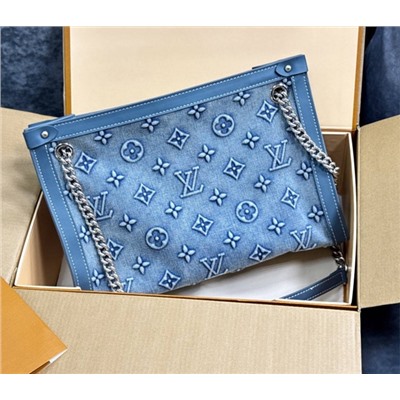 Джинсы #23092977