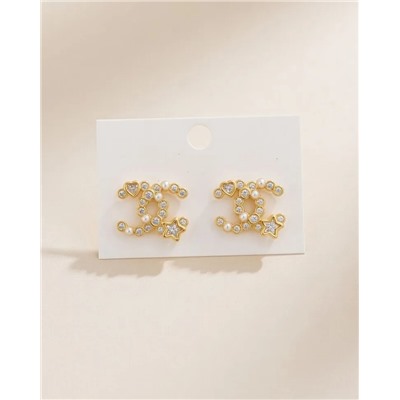 Стильные серьги