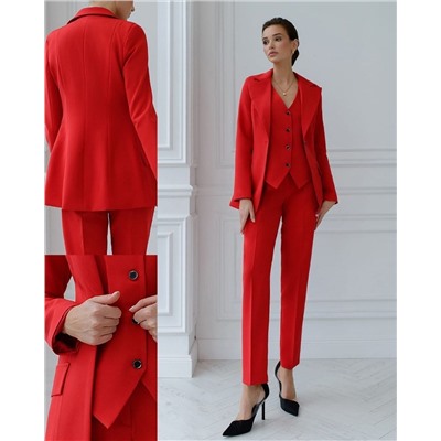 Костюм тройка