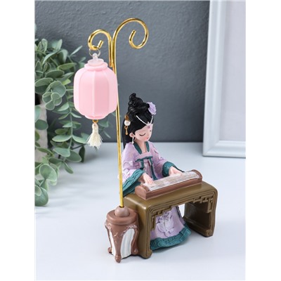 Фигурка светящаяся «Девочка в кимоно играет на музыкальном инструменте», полистоун, 3×AG3, 6.5×11.5×21 см
