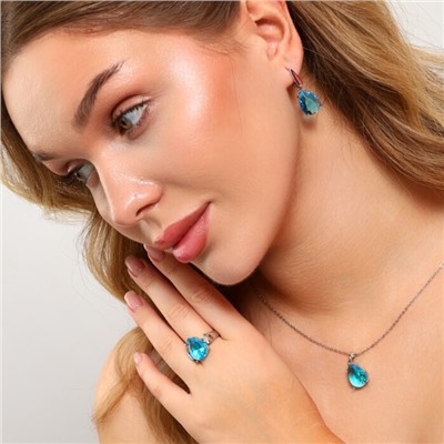 Комплект ювелирной бижутерии серьги, кулон и кольцо 17 р, покрытие: посеребрение, вставка: фианит, цвет: голубой, арт.213.900-17