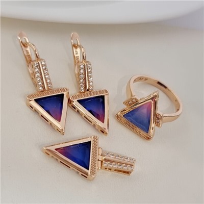 Комплект ювелирной бижутерии коллекция "Дубай" серьги, кулон и кольцо 17 р, покрытие позолота, вставка: фианиты, цвет: фиолетовый и розовый, арт.313.176-17