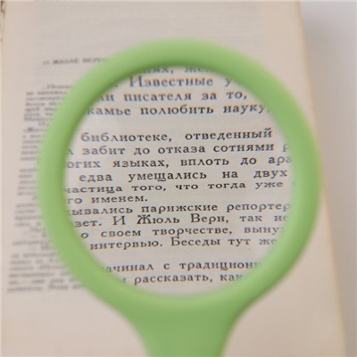 Лупа классическая, кратность 2, линза 60 мм, прорезиненая ручка