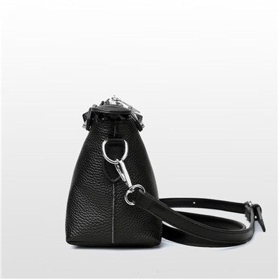 Bags Сумка женская / кожа /  	 0110911