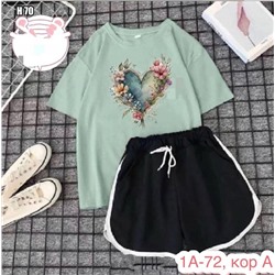 Костюм женский с шортами