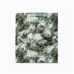 Пакет подарочный новогодний ламинированный «Зимняя ель», M 26×30×9 см
