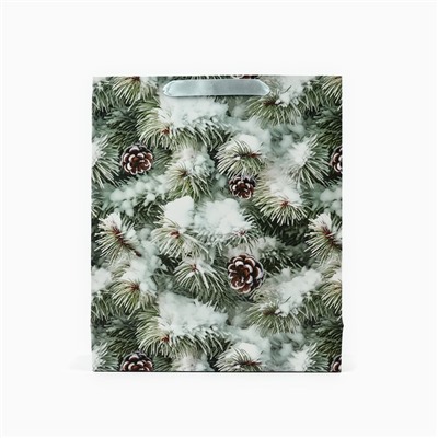 Пакет подарочный новогодний ламинированный «Зимняя ель», M 26×30×9 см