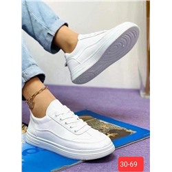 ЖЕНСКие КРОСсОВКИ 2024г