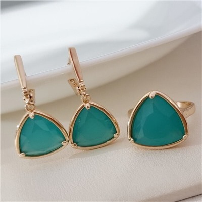 Комплект серьги и кольцо с камнем матового зеленого цвета, покрытие позолота, коллекция Дубайское золото, арт.215.651-17