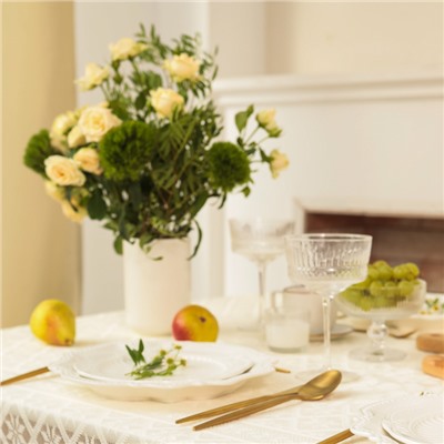 Скатерть Доляна Ажур, цвет бежевый 140×200 ± 5 см, 100%п/э