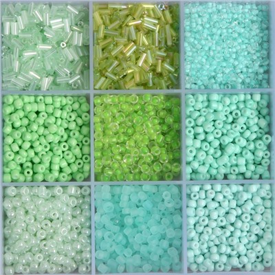 Бисер стекло 6/0, 8/0, 12/0 в шкатулке «Зелёный», стеклярус, 15.5×9.5×1.6 см